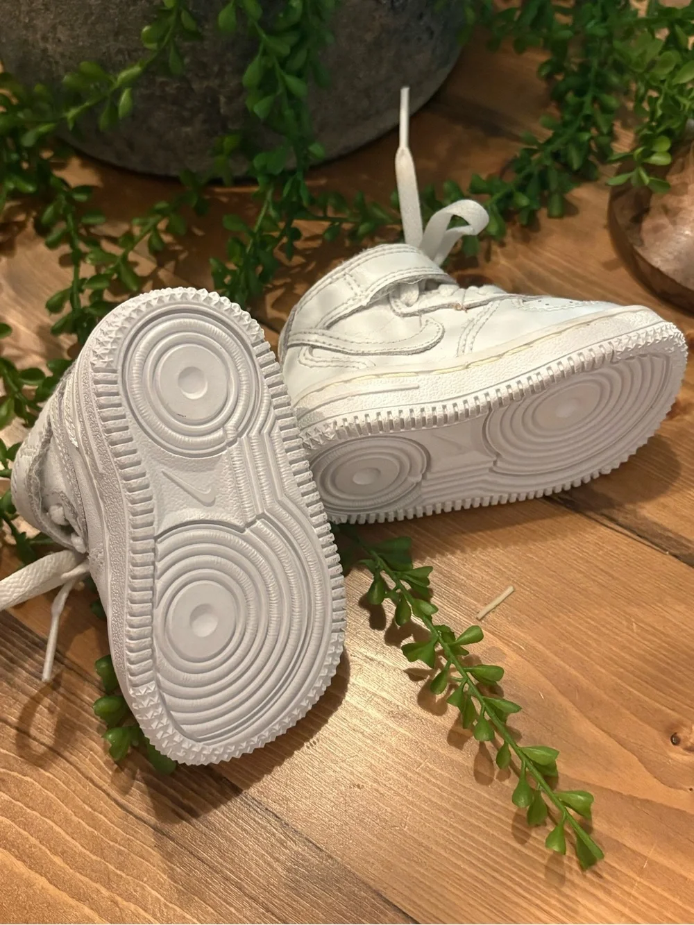 Nike Air Force 1 Mid baby shoes